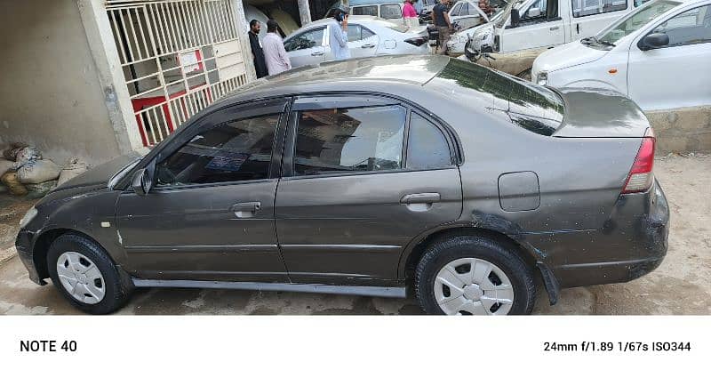 Honda Civic EXi 2005 4