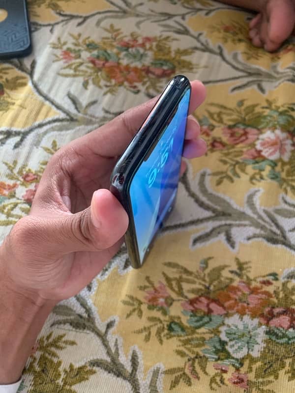 iphone 11 pro 1