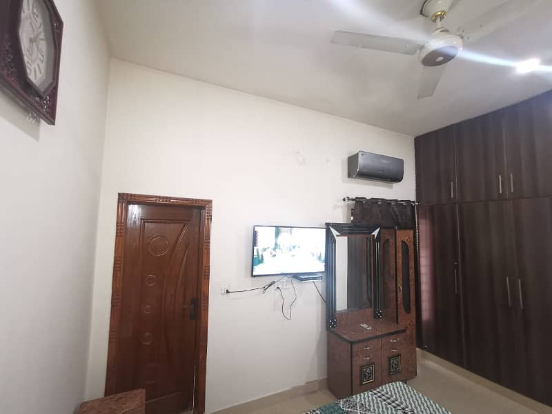 5 marla furnished house availble for rent 10