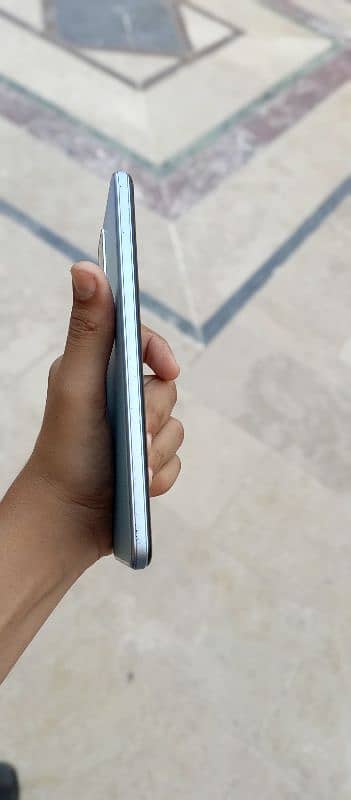 vivo y33s 8+8 128gb all saman oneqqhand used 5