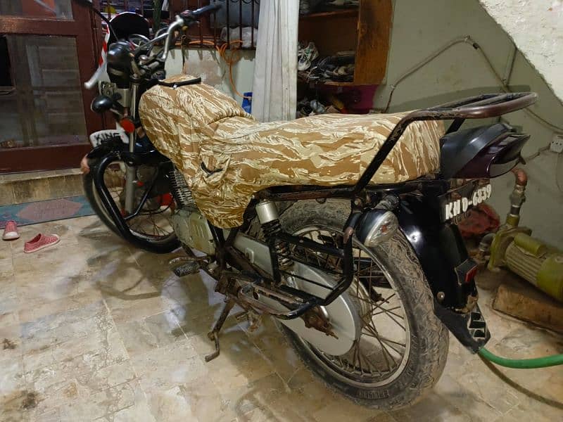 Suzuki gs 150 2