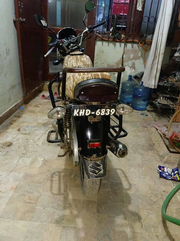 Suzuki gs 150 7