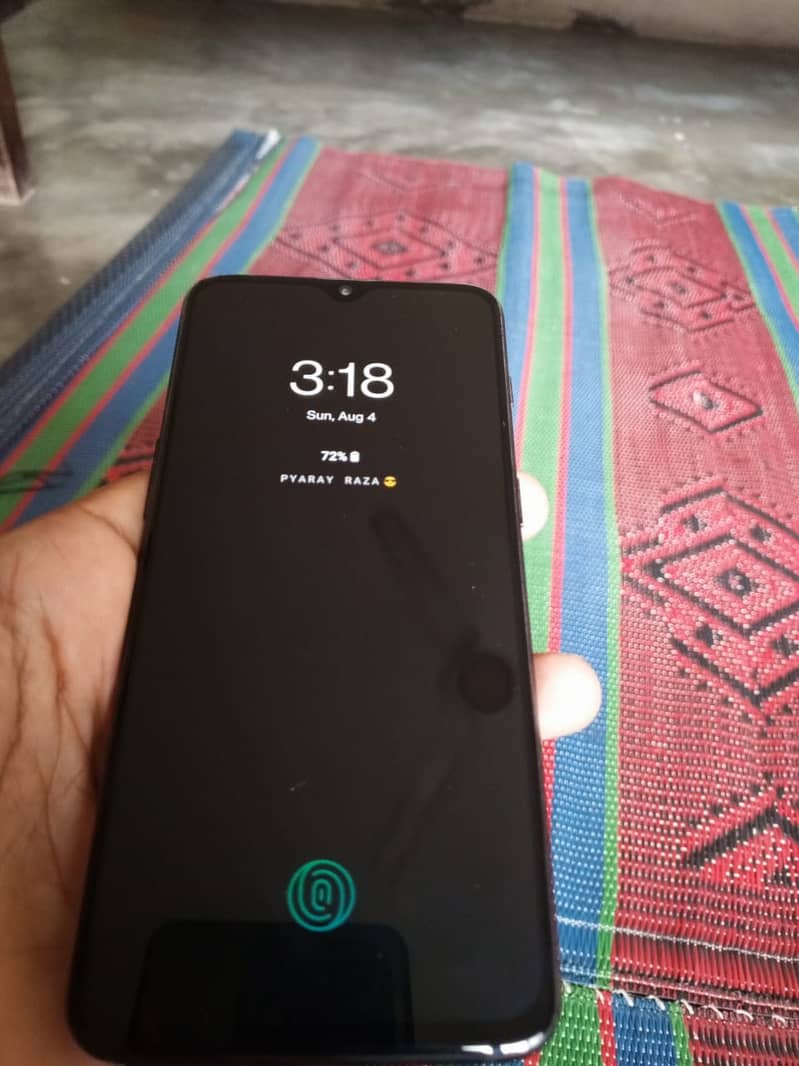 One plus 6T. 845 Snapdragon  . Back Glass Break hai 3