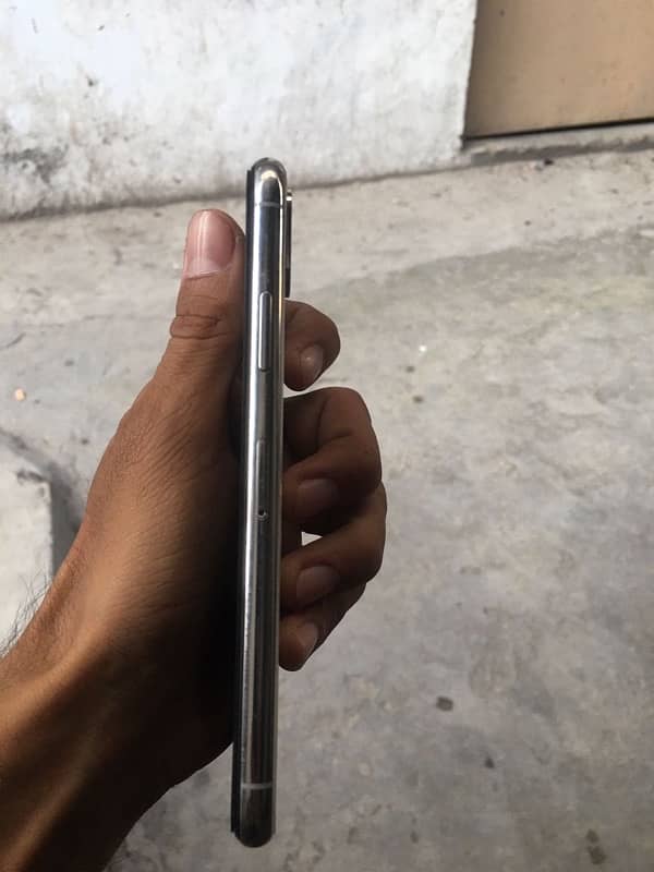 iPhone x pta prove 64gb 2