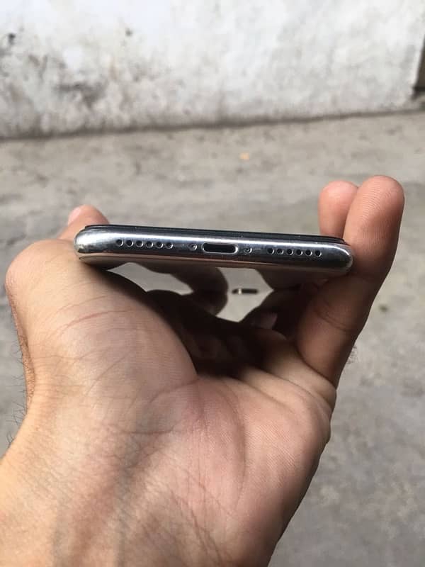 iPhone x pta prove 64gb 4