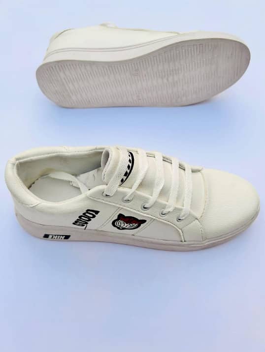 Men Synthetic Leather Sneakers 1