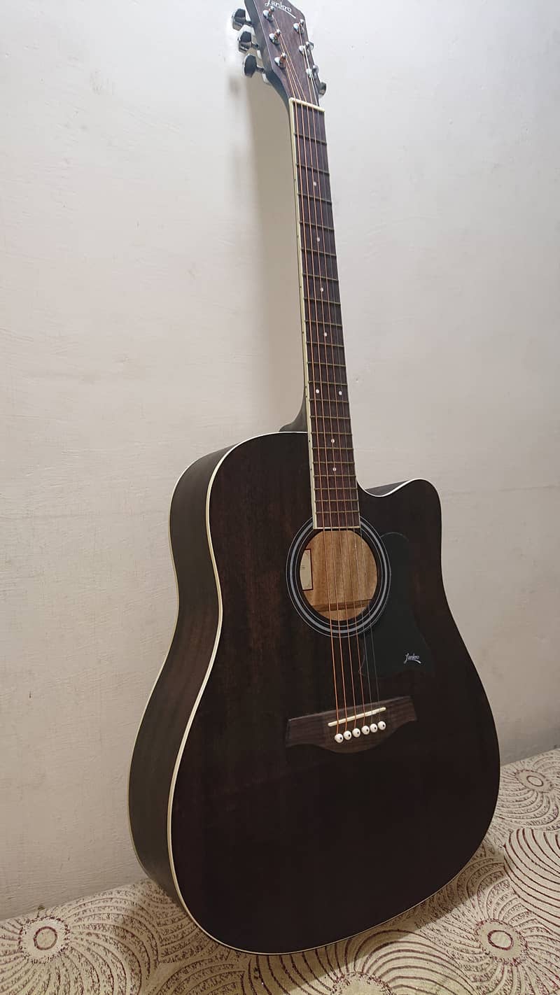 Jumbo Acoustic Guitar 4