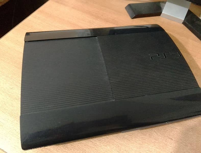 PlayStation 3 — Fat - In Good Condition with Free Games and Controller 3