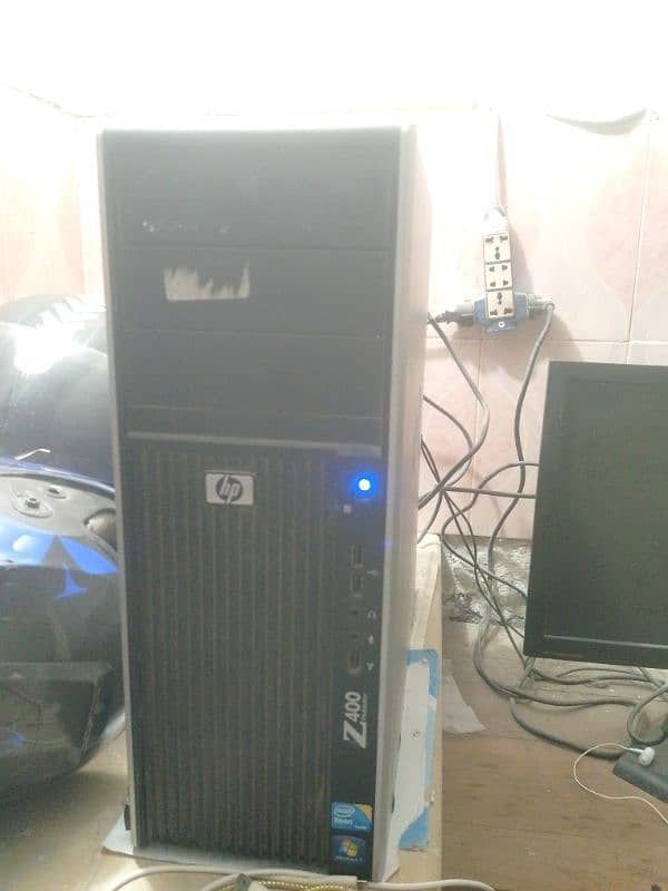 HP workstation Z400 0