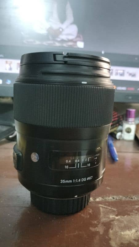 Sigma 35mm Nikon Mount 1.4 (9/10) 6