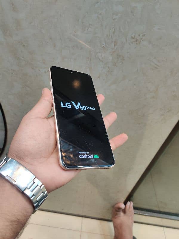 LG V60 Think Official 5