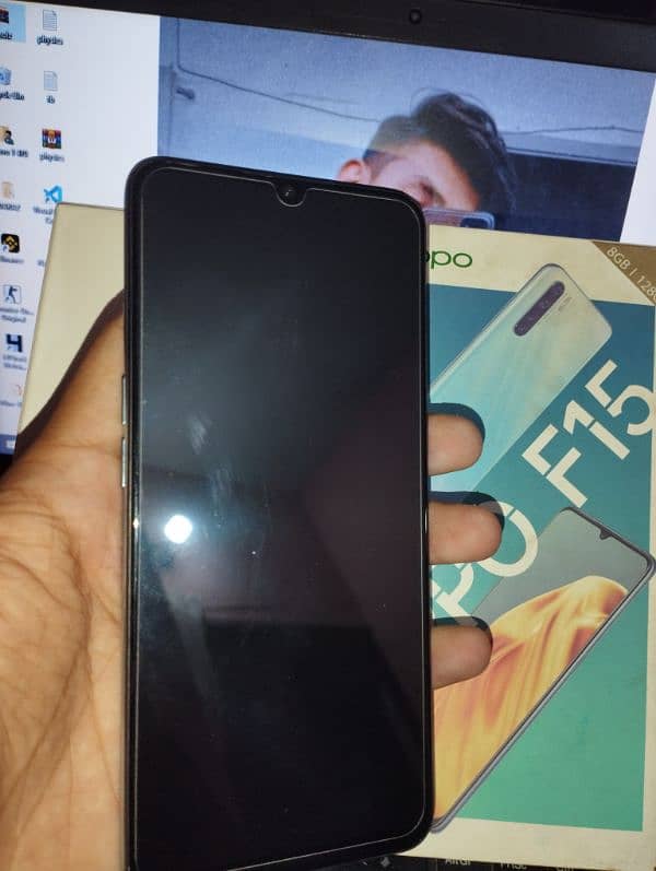 Oppo f15 6