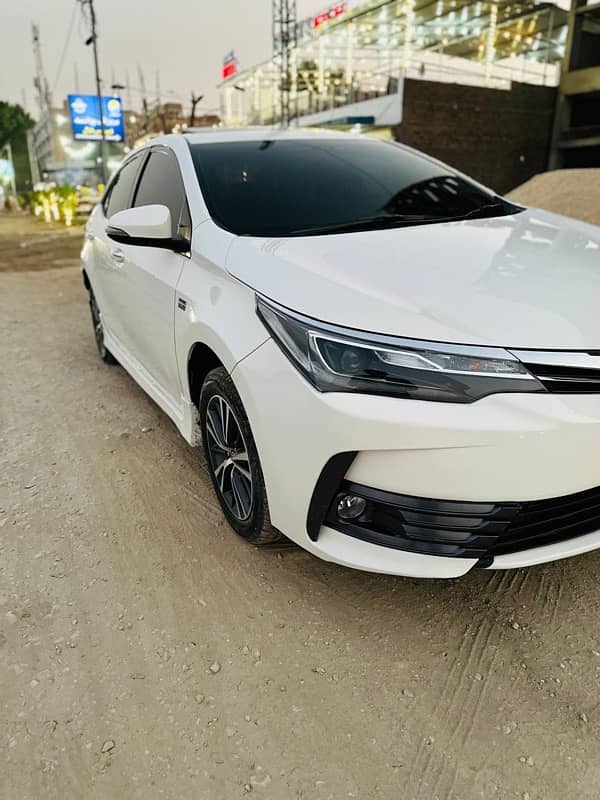 Toyota Altis Grande 2018 1