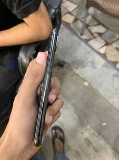 iPhone x    64gb