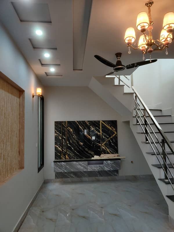 URGENT AND CHEAP 5 MARLA DOUBLE STOREY HOUSE FOR SALE IN KHAYABANY-E-SHER 3