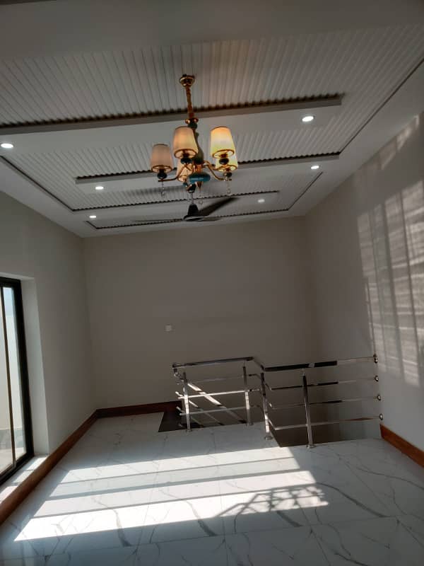 URGENT AND CHEAP 5 MARLA DOUBLE STOREY HOUSE FOR SALE IN KHAYABANY-E-SHER 17