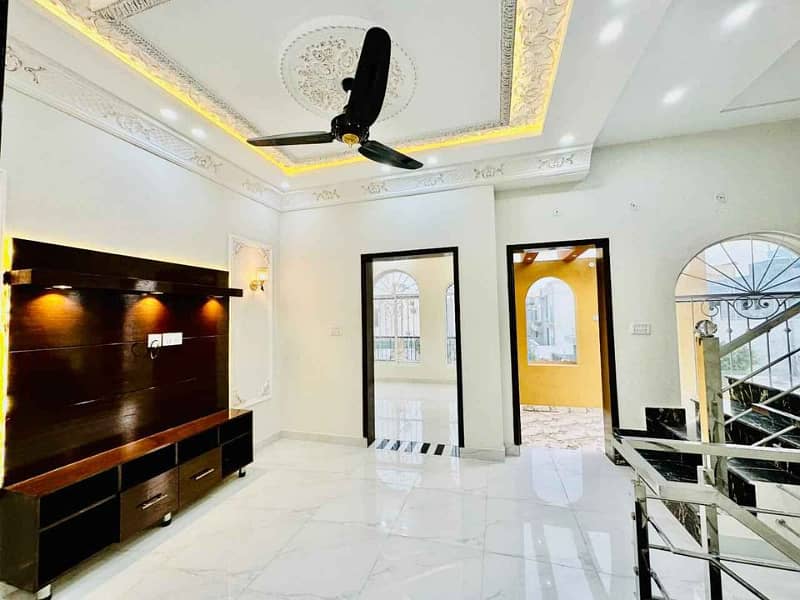 3 Years Instalment Base Luxury Brand New House In Park View City Lahore 8