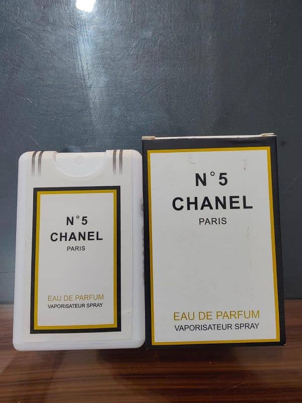 CHANEL Pocket Perfume for Men/women 0