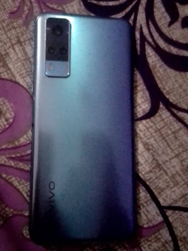 I sell my vivo y31. . . 4/128 lush condition 03245475040 3