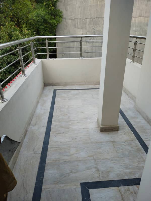 10 Marla Full furnished House Available for Rent 32