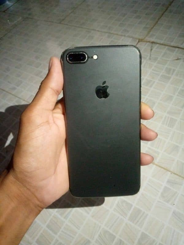 iPhone 8 plus WhatsApp 03052958845 6