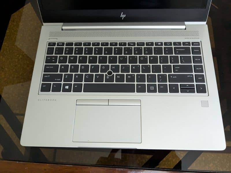 Hp elitebook 840g5 10/10(03185727525] 1