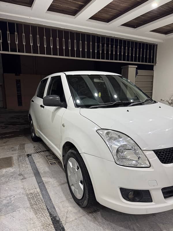 Suzuki Swift 2012 1