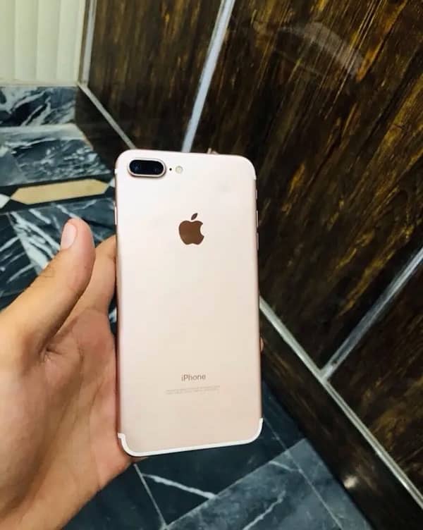 iphone 7 plus 128 gb pta approved urgent sale need money 0