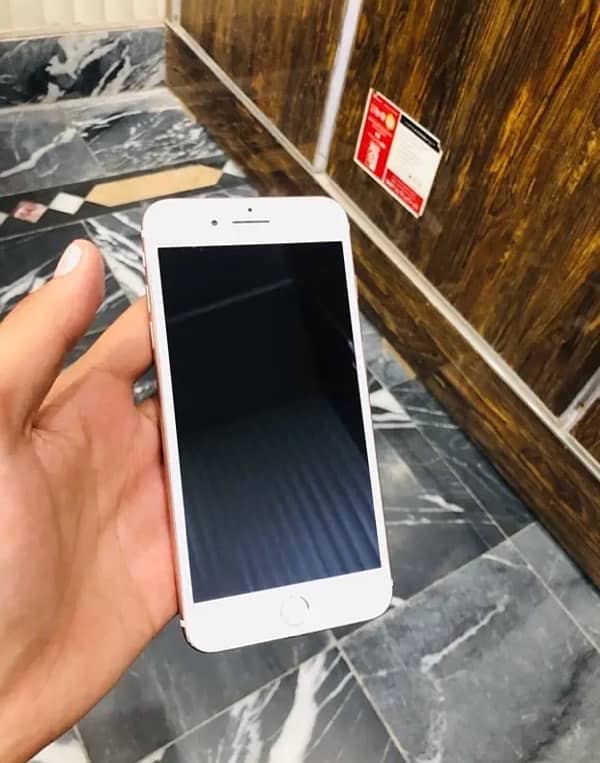 iphone 7 plus 128 gb pta approved urgent sale need money 2