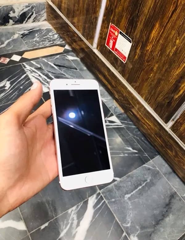 iphone 7 plus 128 gb pta approved urgent sale need money 6