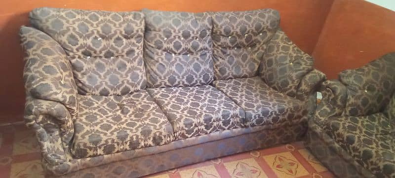 7 seater sofa for sell 3