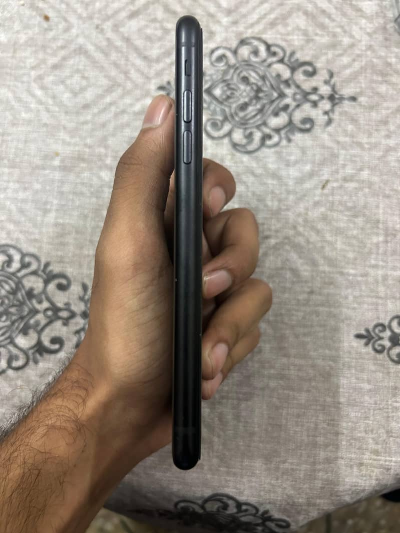 IPHONE XR WATER PACK NON PTA E SIM TIME AVAILABLE 2