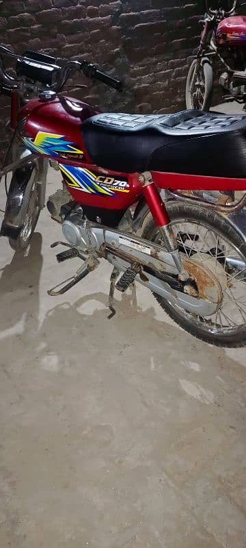 demnd 90k honda 70cc 10/10 1