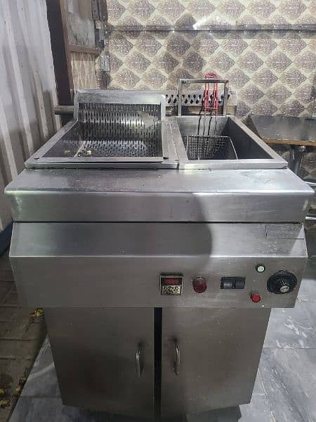 16 litter automatic fryer in good condition 1