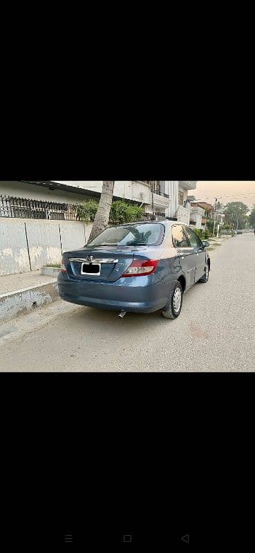 Honda City IDSI 2004 manual 4