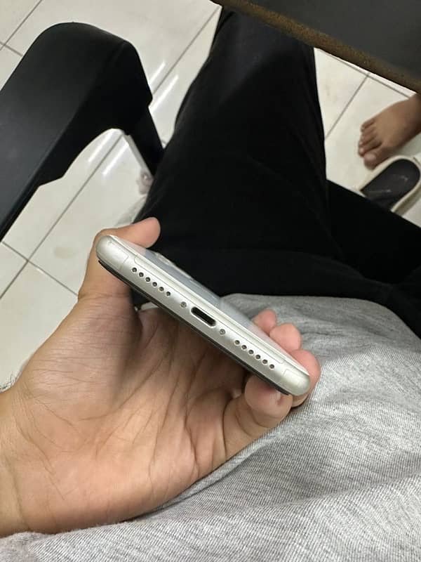 Iphone 11 128gb dual Single+esim Approved 1