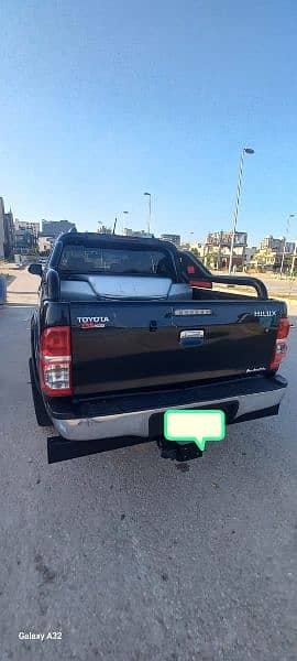 Toyota Hilux invincible 2013 model 2017 import 6