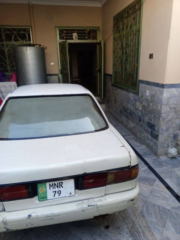 Nissan Sunny 1993 3