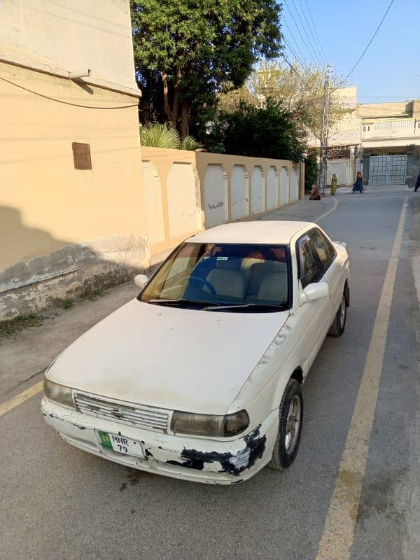 Nissan Sunny 1993 5