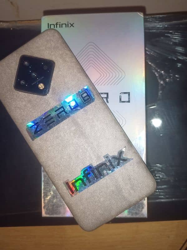 INFINIX ZERO 8 WITH BOX 8/128 FOR SELL 0