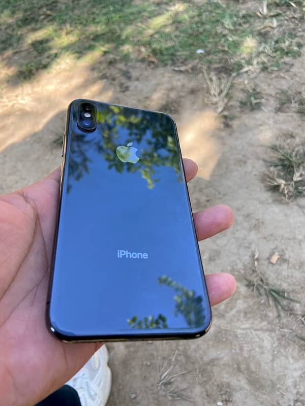 iphone Xs (Non PTA) 1