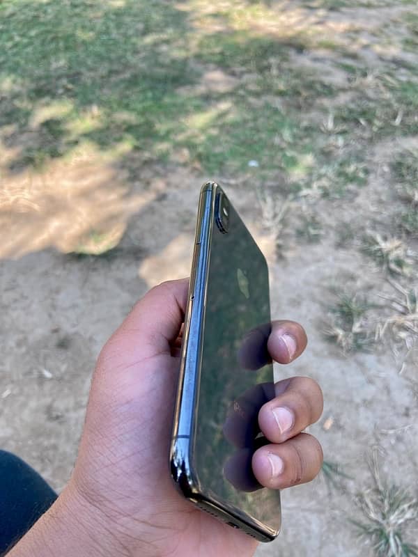 iphone Xs (Non PTA) 3