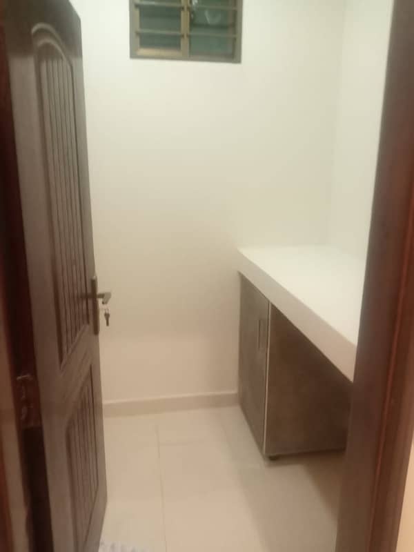 10 Marla 3 Bed Flat For Sale In Askari 11- D, Lahore 3