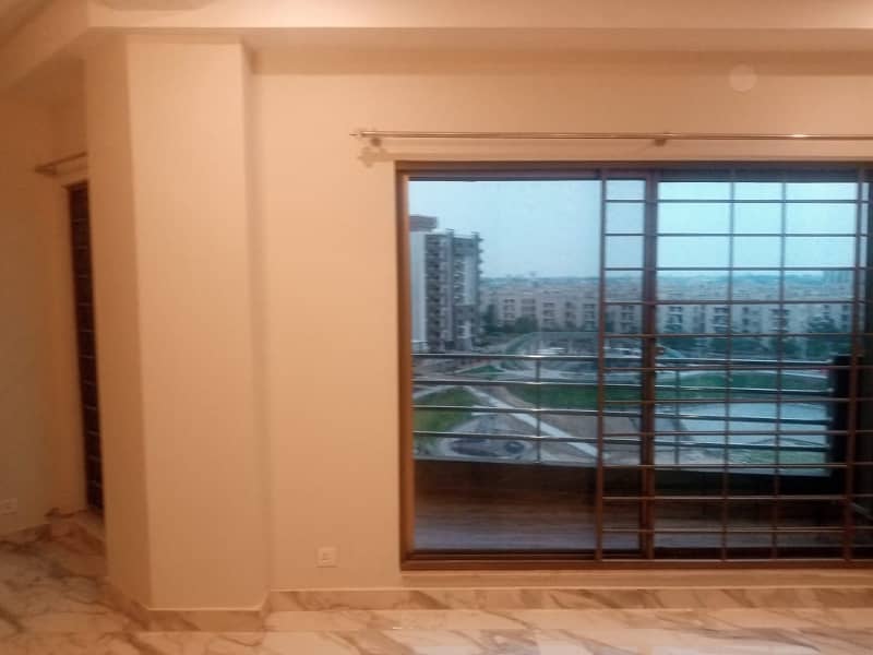 10 Marla 3 Bed Flat For Sale In Askari 11- D, Lahore 12