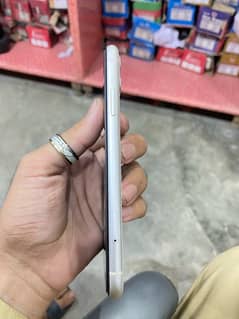 iPhone 11 128gb jv