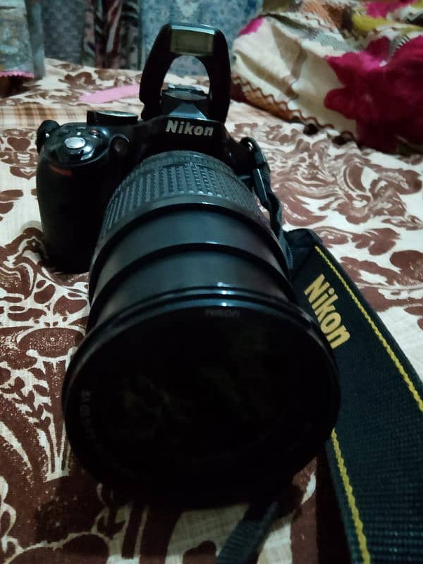 dslr5200 plus 18-140mm lense argent for sale 1