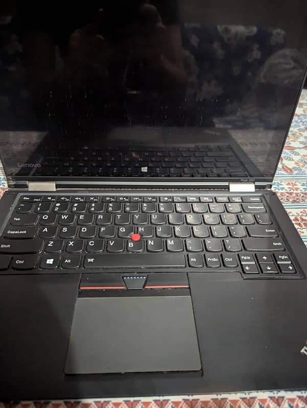 Lenovo thinkpad i3 gen6 0