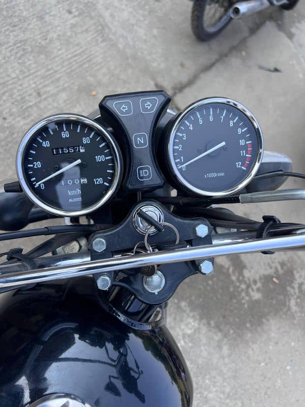 Suzuki GS150 2023 model scratchless 4