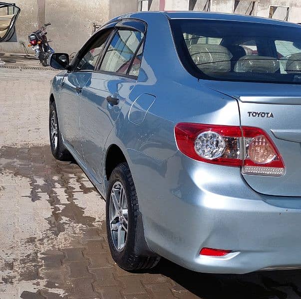 Toyota Corolla GLI 2013 2