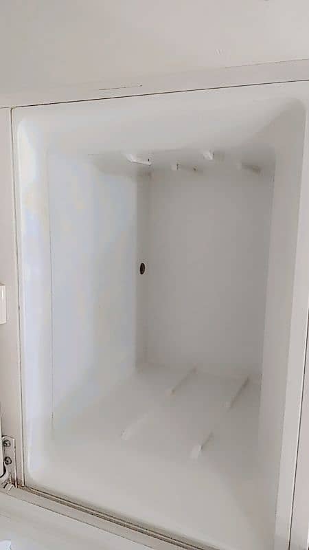 Haier Fridge Medium Size 8